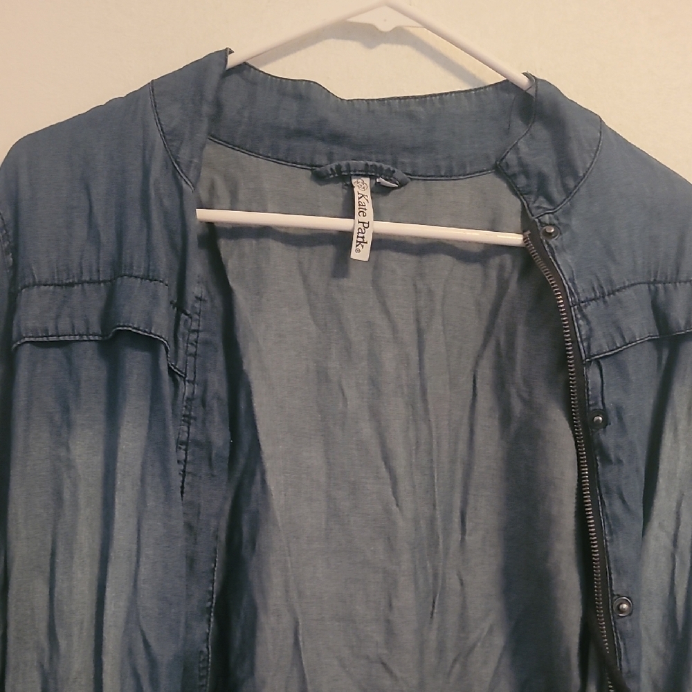 Stylish Blue Jean Jacket with Soft Fabric and Detailed Stitching